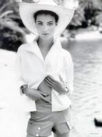 Shalom Harlow photo #